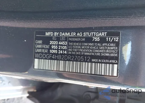 2013 Mercedes-Benz C 250 Sport z USA, uszkodzony, nr VIN WDDGF4HB2DR270512